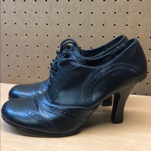 Kenneth Cole Unlisted Women’s Heeled Shoe sz 8.5
